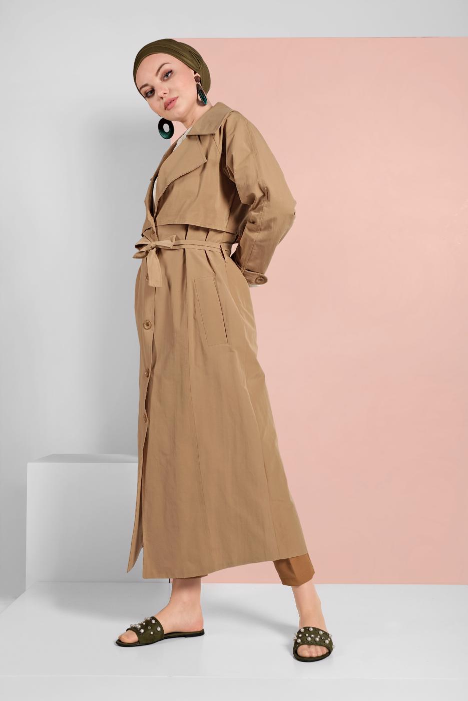 Tesettür giyim KAHVE BELDEN KUŞAKLI DÜĞMELİ TRENÇKOT 2856