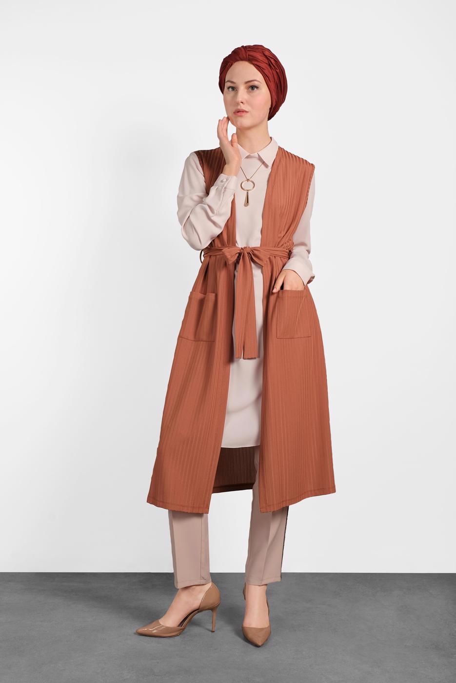 Vêtements hijab BRUN ALVINA GILET CÔTELÉ AVEC CEINTURE  4182  