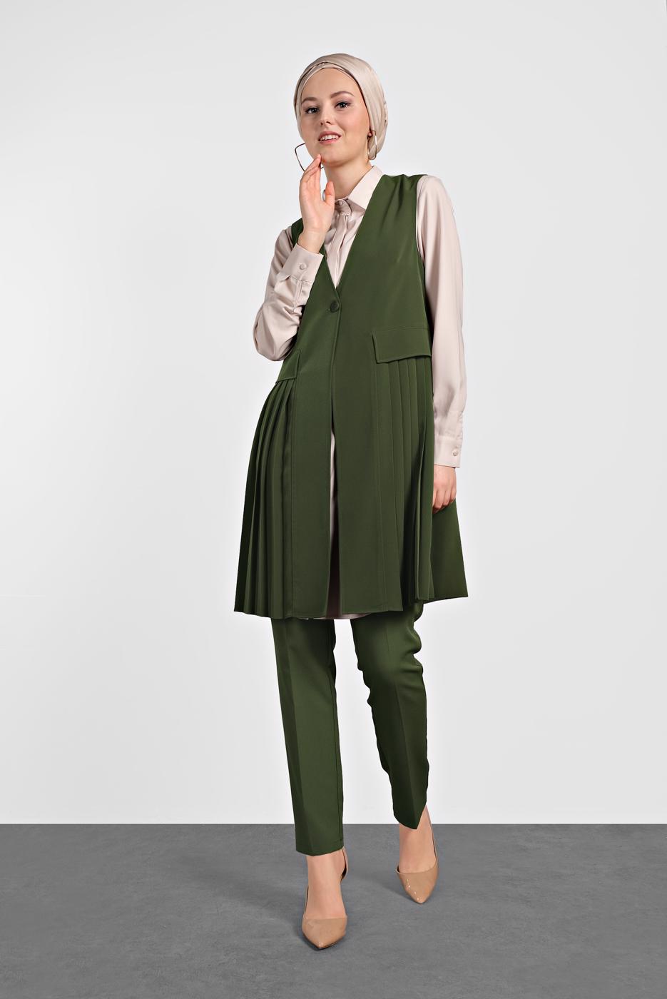 Tesettür giyim HAKİ ALVİNA PİLİSELİ YELEK T 4244