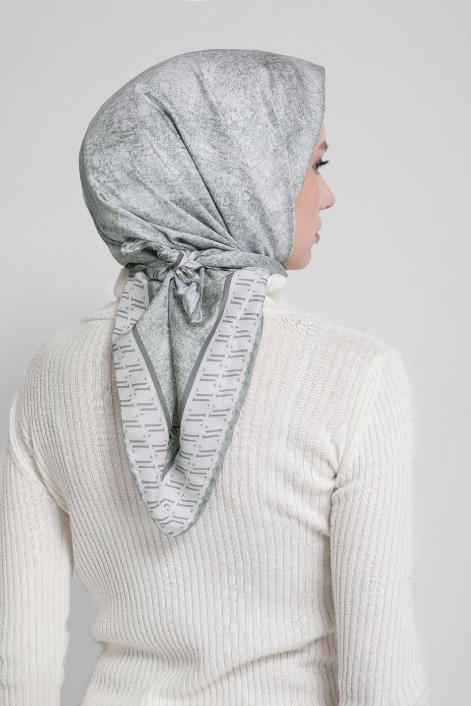 Tesettür giyim GÜMÜŞ ALVİNA DİJİTAL TWİLL EŞARP 5381 