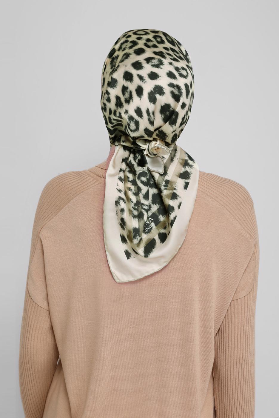 Vêtements hijab BEIGE ÉCHARPE À MOTIF LÉOPARD NUMÉRIQUE ALVİNA 8032