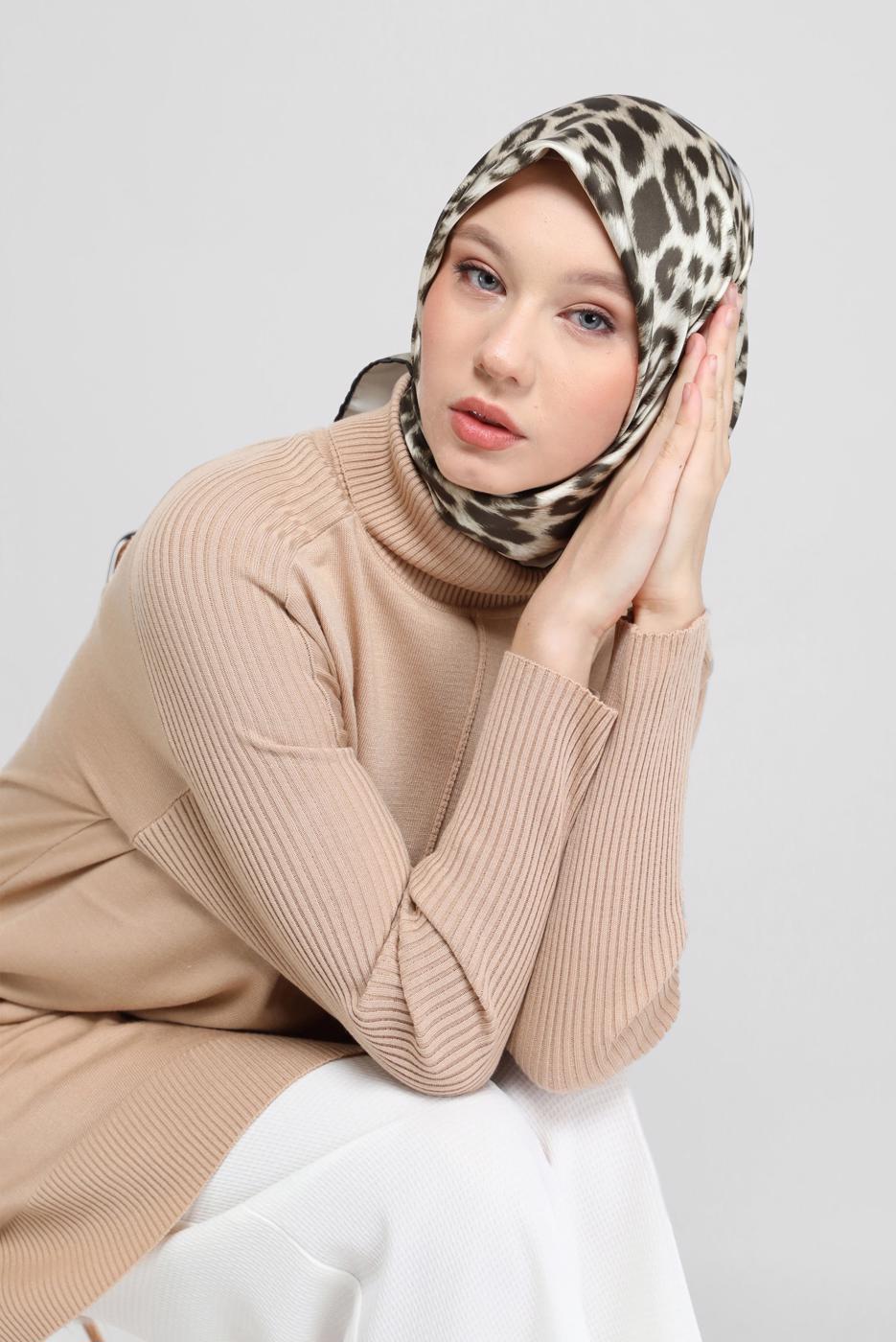 Vêtements hijab KAKI ÉCHARPE À MOTIF LÉOPARD NUMÉRIQUE ALVİNA 8032