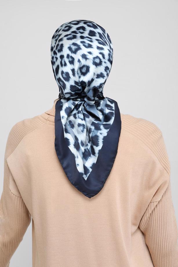 Tesettür giyim LACİVERT ALVİNA DİJİTAL LEOPAR EŞARP 8032  - TRENDTESETTÜR