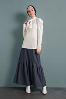 Tesettür giyim KREM ALVİNA YAKASI BAĞLI KADİFE  BLUZ 40404