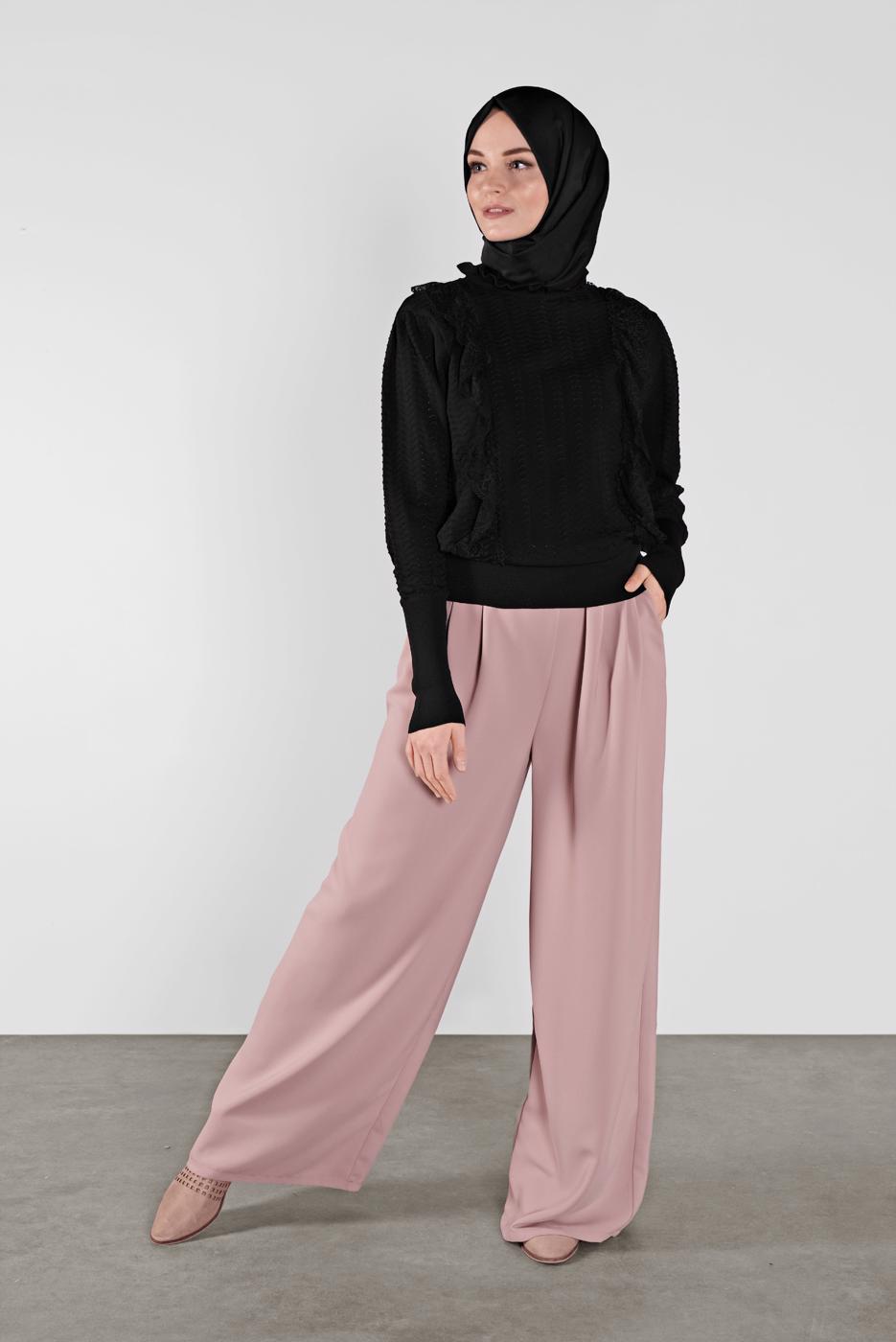 Tesettür giyim SİYAH YAKASI VE ÖNÜ FIRFIRLI TRİKO KAZAK 46341