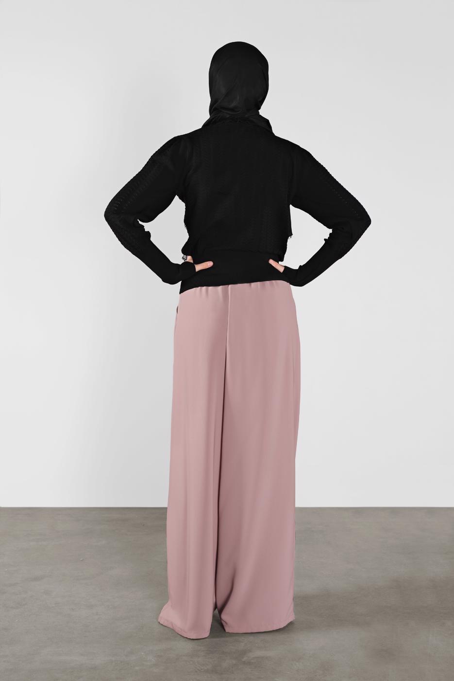 Tesettür giyim SİYAH YAKASI VE ÖNÜ FIRFIRLI TRİKO KAZAK 46341