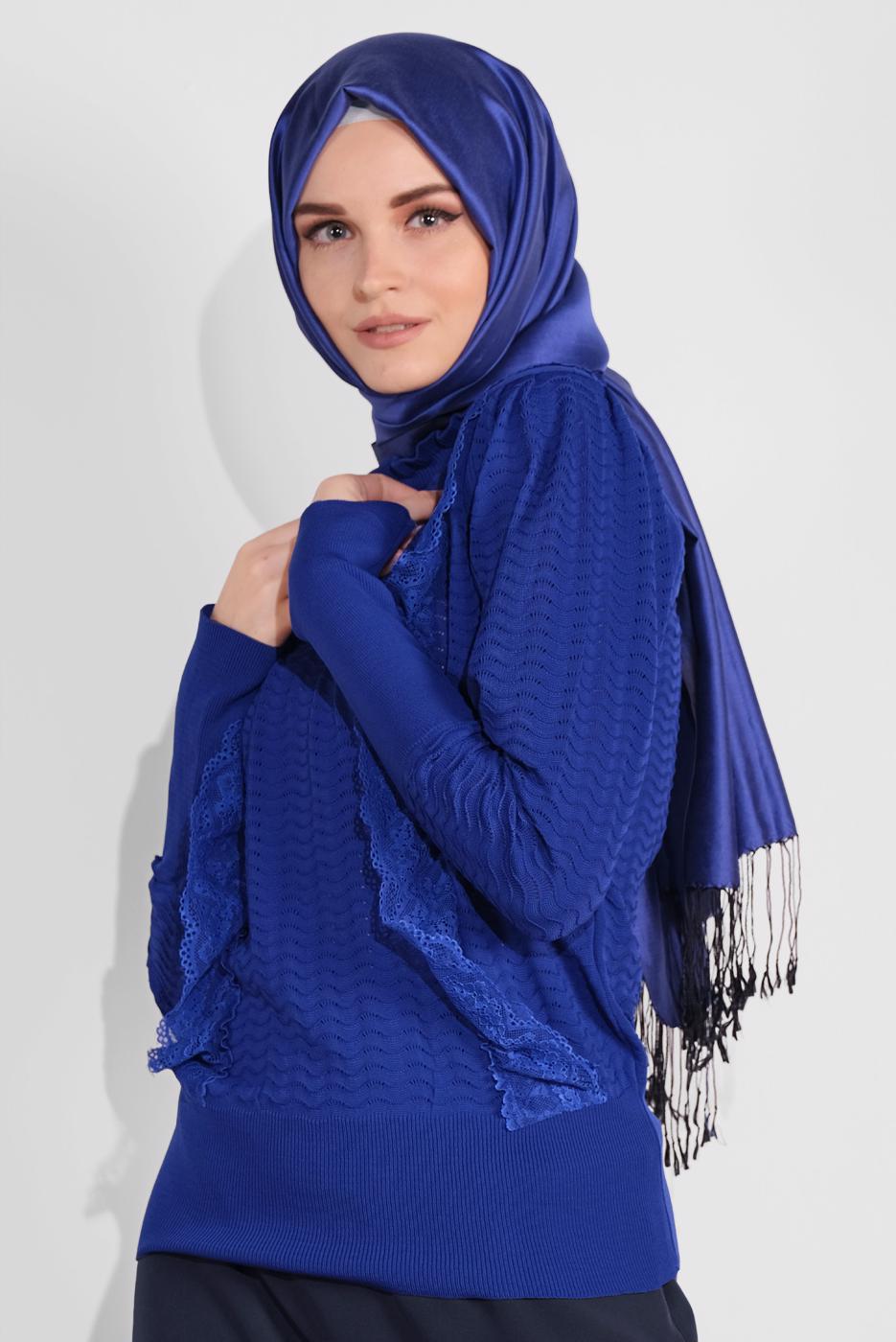 Tesettür giyim LACİVERT YAKASI VE ÖNÜ FIRFIRLI TRİKO KAZAK 46341