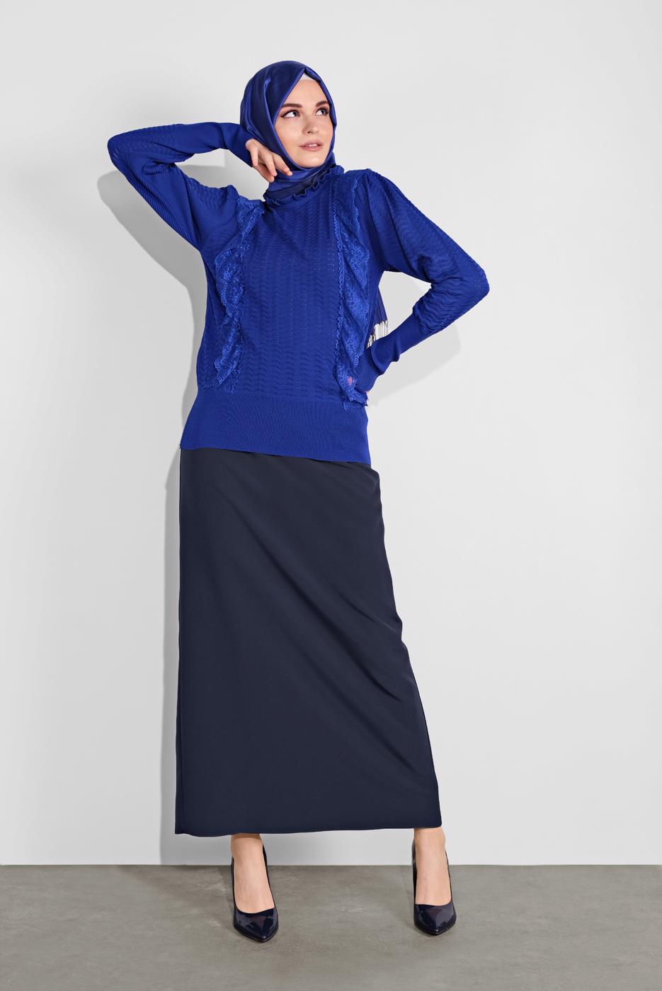 Tesettür giyim LACİVERT YAKASI VE ÖNÜ FIRFIRLI TRİKO KAZAK 46341