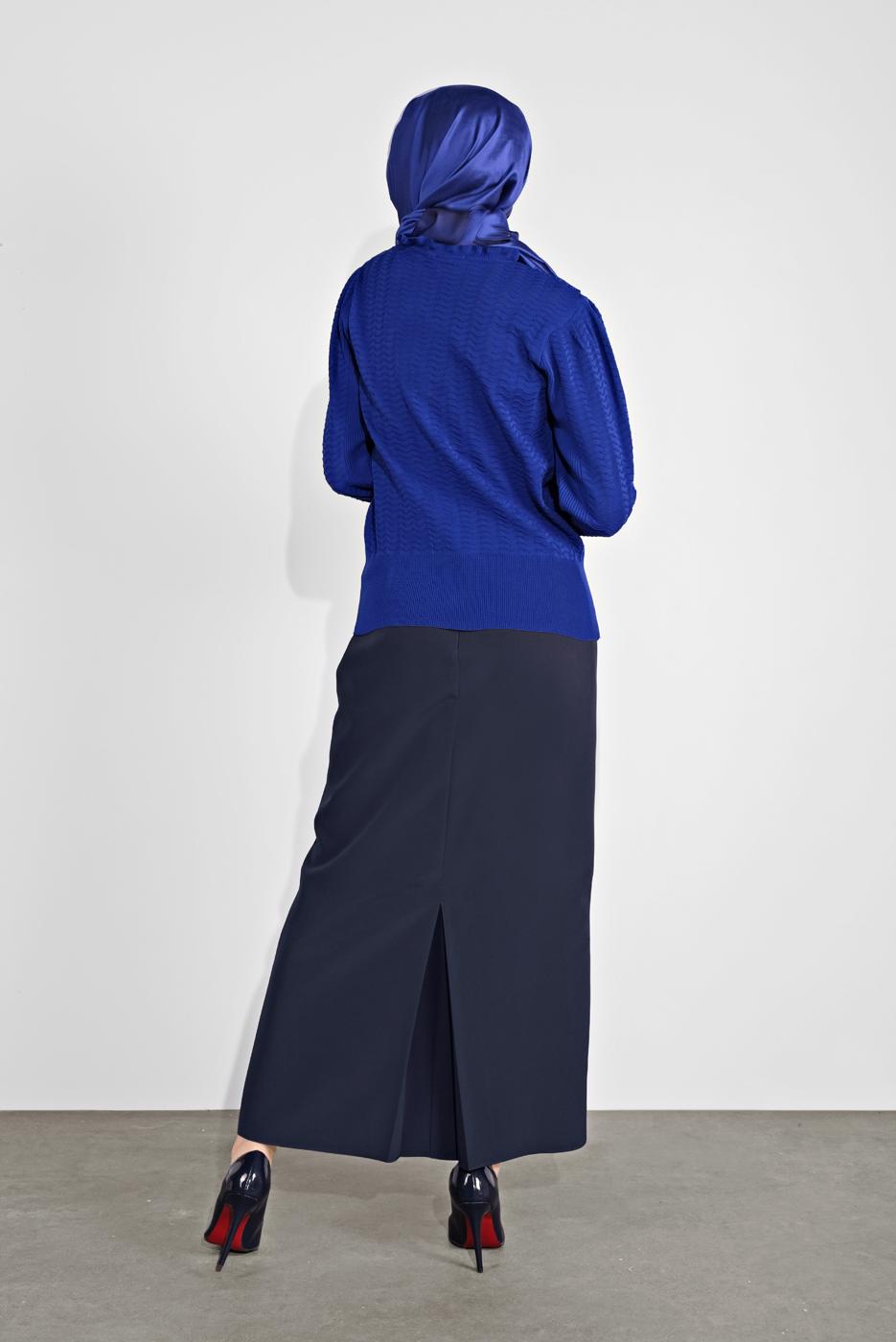 Tesettür giyim LACİVERT YAKASI VE ÖNÜ FIRFIRLI TRİKO KAZAK 46341