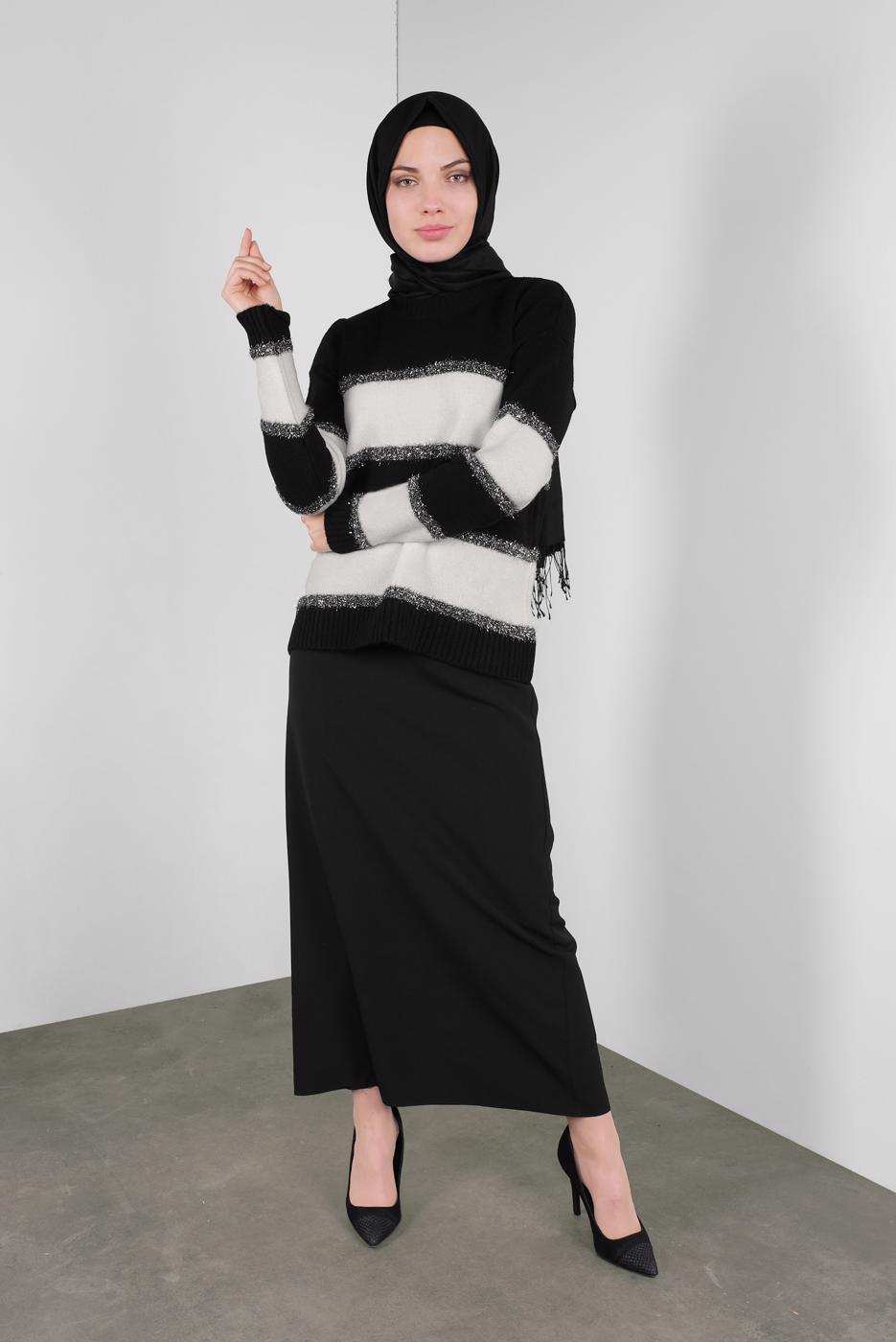 Tesettür giyim SİYAH ÇİZGİLİ SİMLİ TRİKO KAZAK  8605 