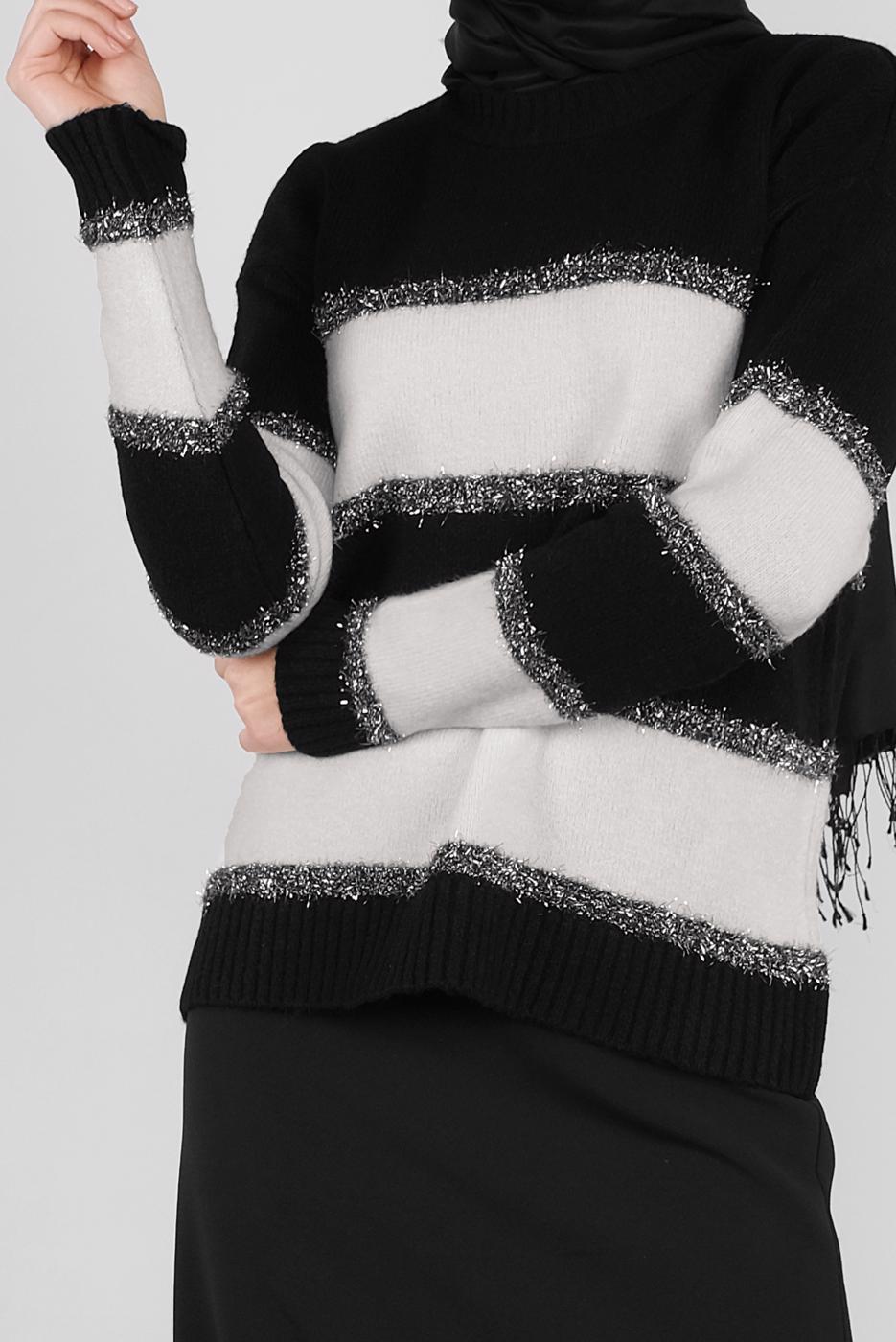 Tesettür giyim SİYAH ÇİZGİLİ SİMLİ TRİKO KAZAK  8605 