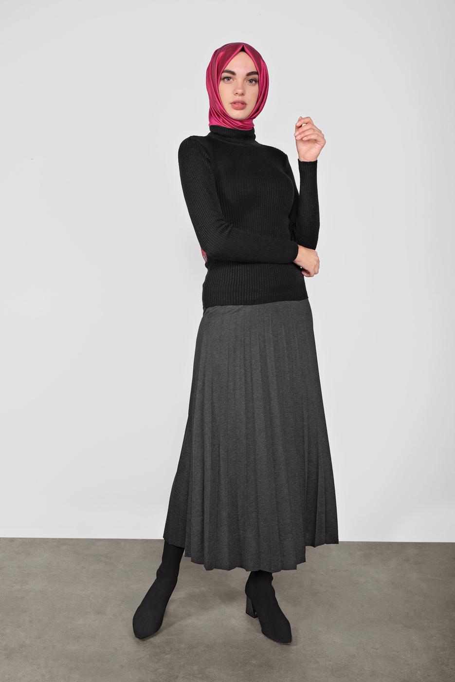 Tesettür giyim SİYAH BOĞAZLI FİTİLLİ TRİKO KAZAK 9202 