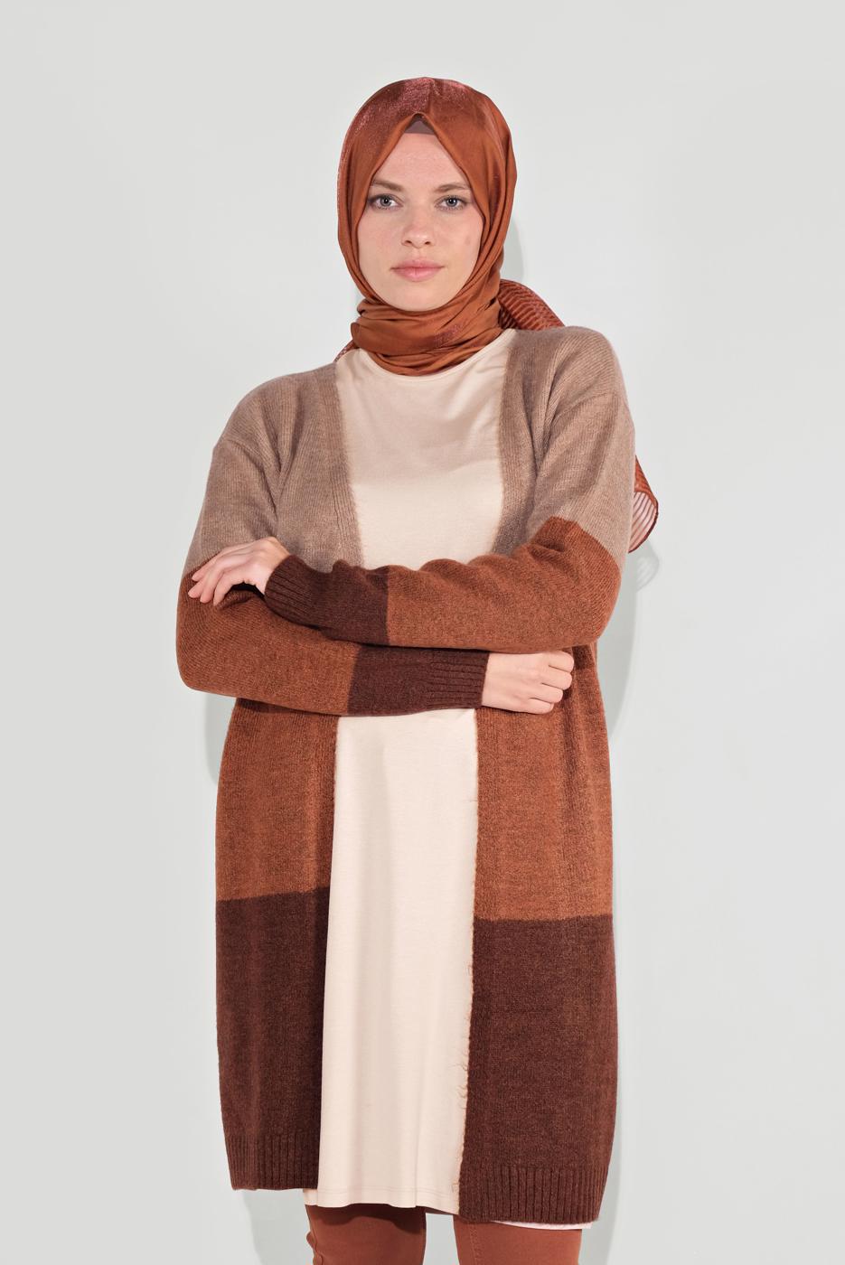 Tesettür giyim KAHVE RENKLİ TRİKO HIRKA 0817 