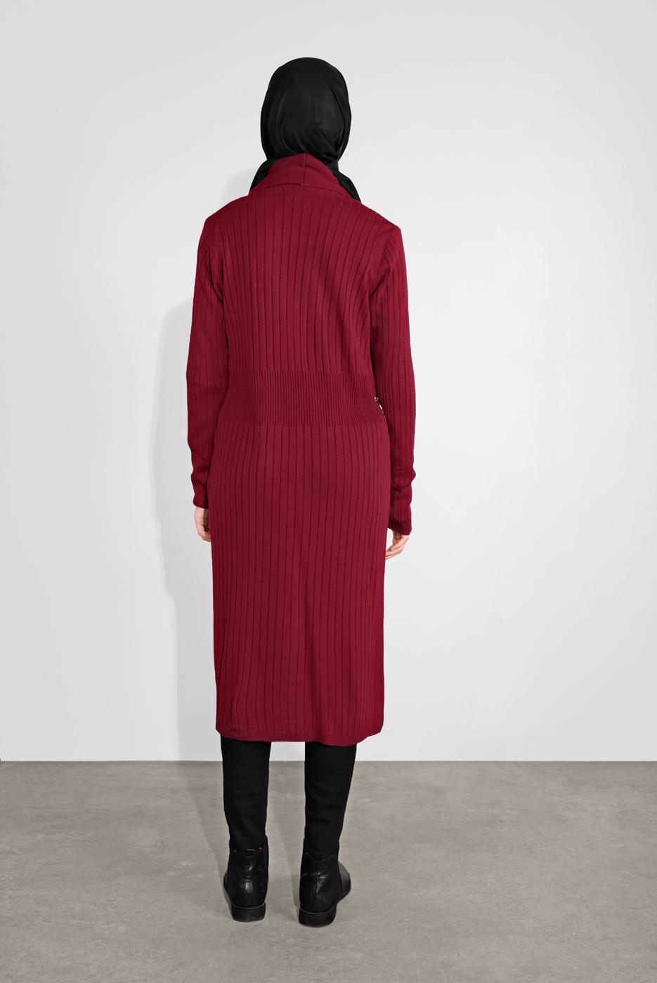 Tesettür giyim BORDO DÜĞMELİ FİTİLLİ TRİKO HIRKA 3522