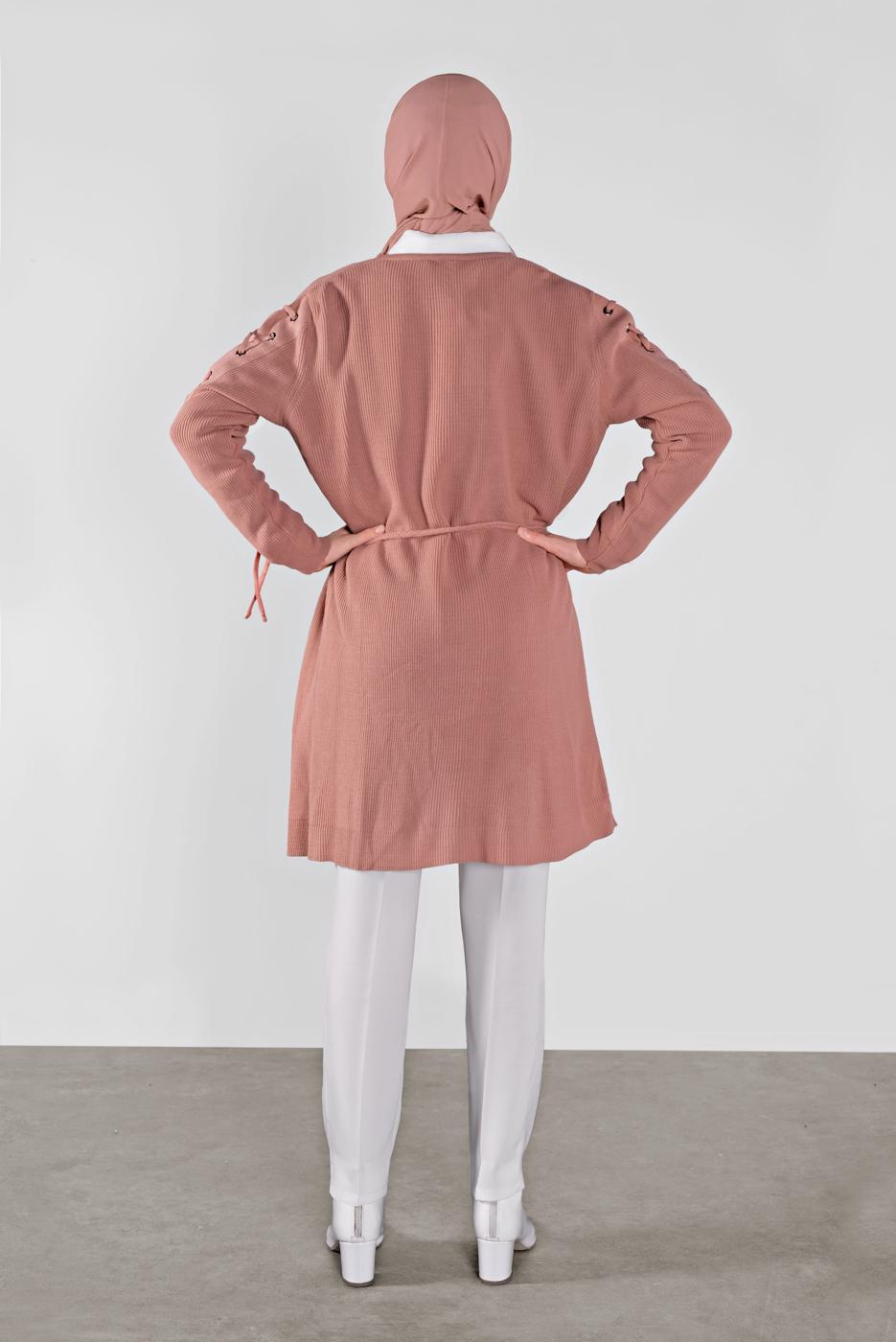 Tesettür giyim PUDRA KOLLARI BAĞCIKLI TRİKO HIRKA 7121 