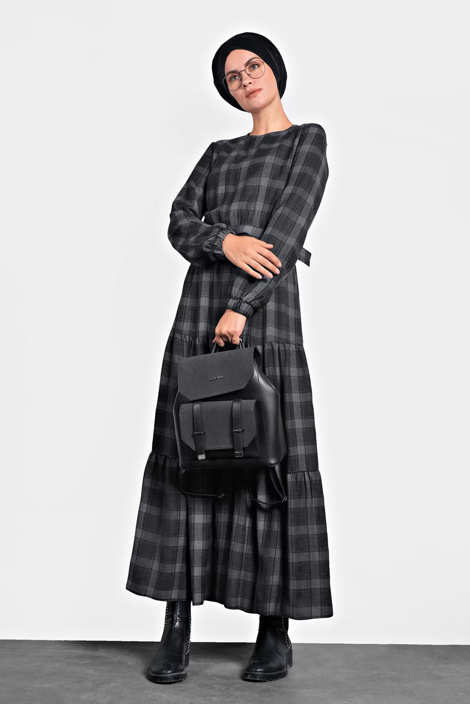 Tesettür giyim SİYAH ALVİNA KEMERLİ EKOSE ELBİSE 40179