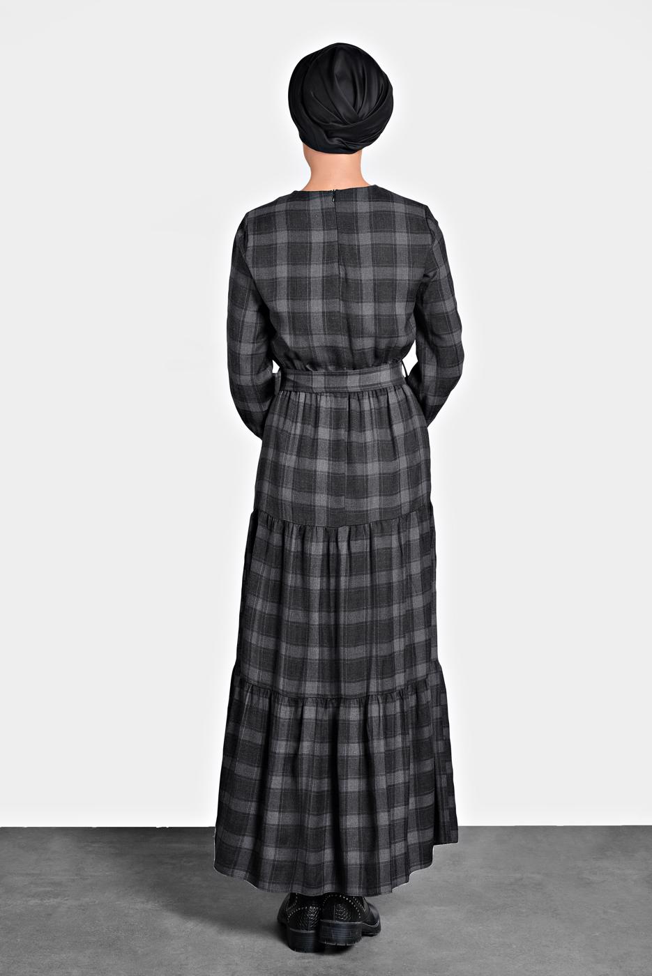 Tesettür giyim SİYAH ALVİNA KEMERLİ EKOSE ELBİSE 40179