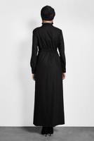 Tesettür giyim SİYAH KUŞAKLI DÜĞMELİ ELBİSE 40194