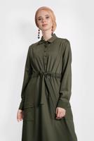 Tesettür giyim HAKİ KUŞAKLI DÜĞMELİ ELBİSE 40194