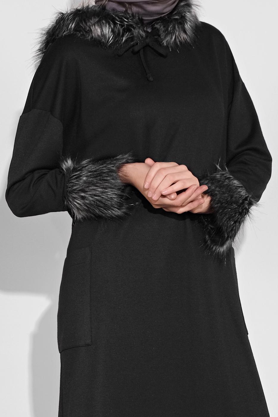 Tesettür giyim SİYAH ALVİNA KÜRK DETAYLI ELBİSE 40412	