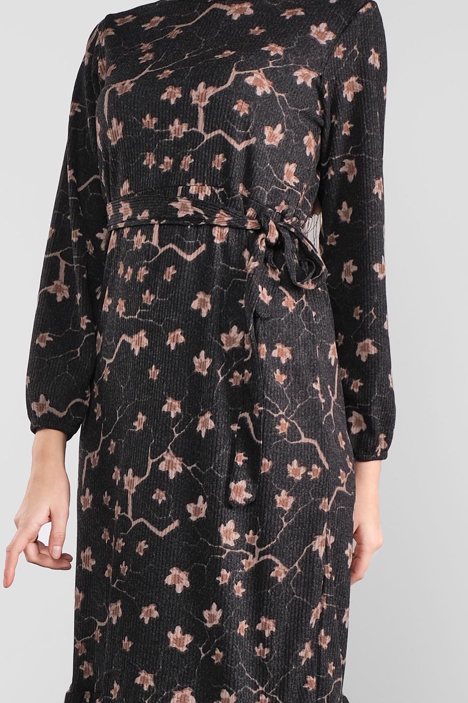 Tesettür giyim SİYAH ÇİÇEK DESENLİ ELBİSE 1446 