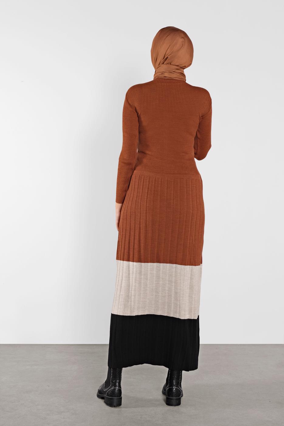 Tesettür giyim TABA FİTİLLİ TRİKO ELBİSE 2202 