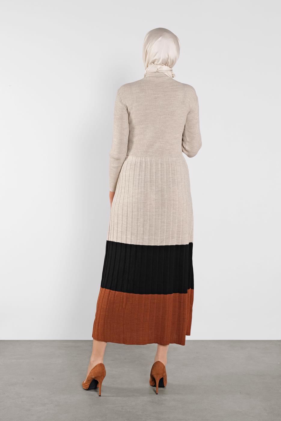 Tesettür giyim BEJ FİTİLLİ TRİKO ELBİSE 2202 