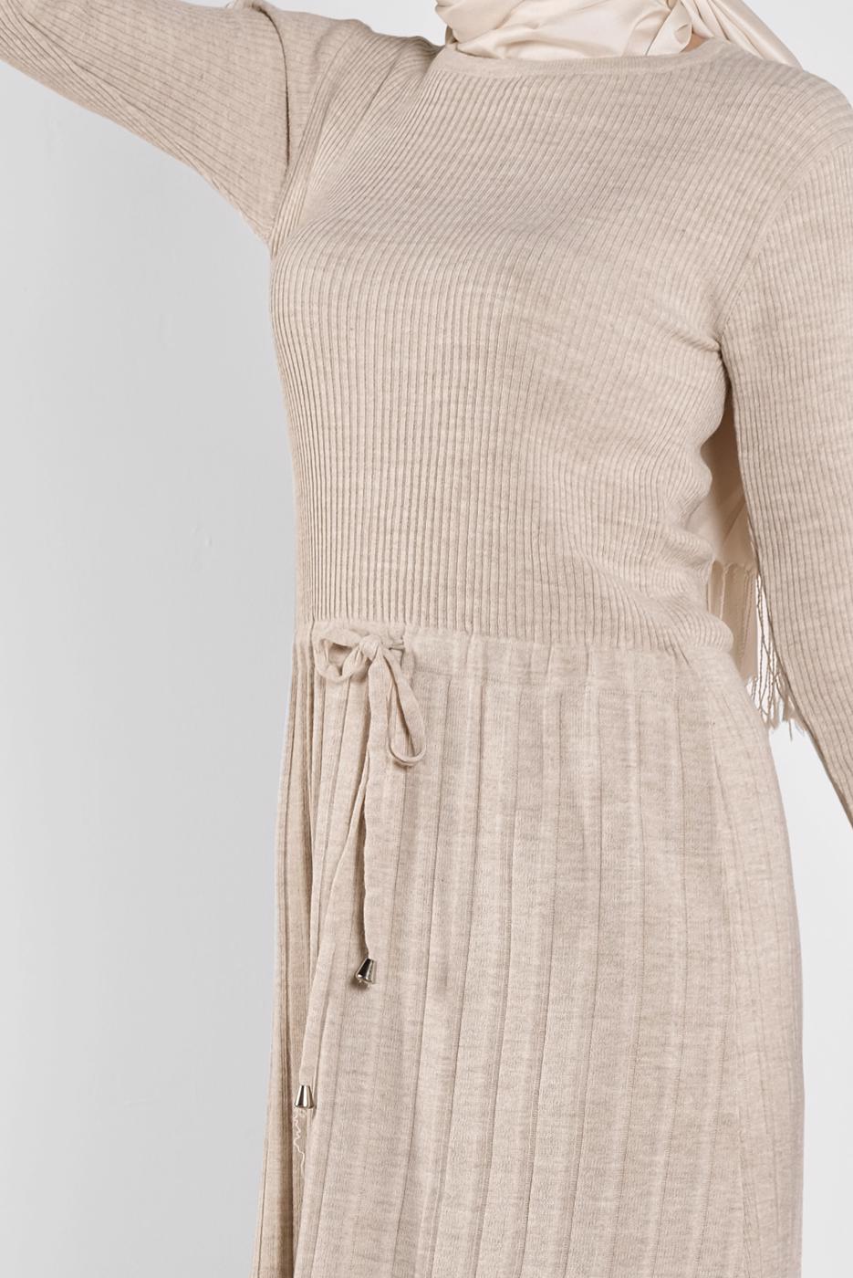 Tesettür giyim BEJ FİTİLLİ TRİKO ELBİSE 2202 