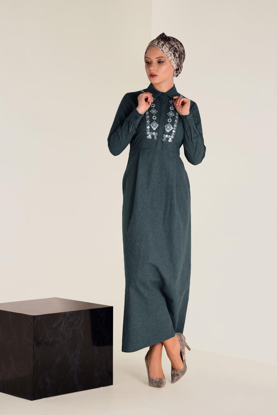 Tesettür giyim LACİVERT ALVİNA PAMUKLU NAKIŞLI ELBİSE 4647
