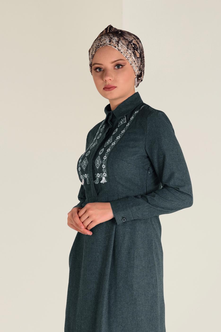 Tesettür giyim LACİVERT ALVİNA PAMUKLU NAKIŞLI ELBİSE 4647