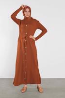 Tesettür giyim TABA DÜĞMELİ BAĞCIKLI ELBİSE 5202 