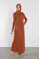 Tesettür giyim TABA DÜĞMELİ BAĞCIKLI ELBİSE 5202 