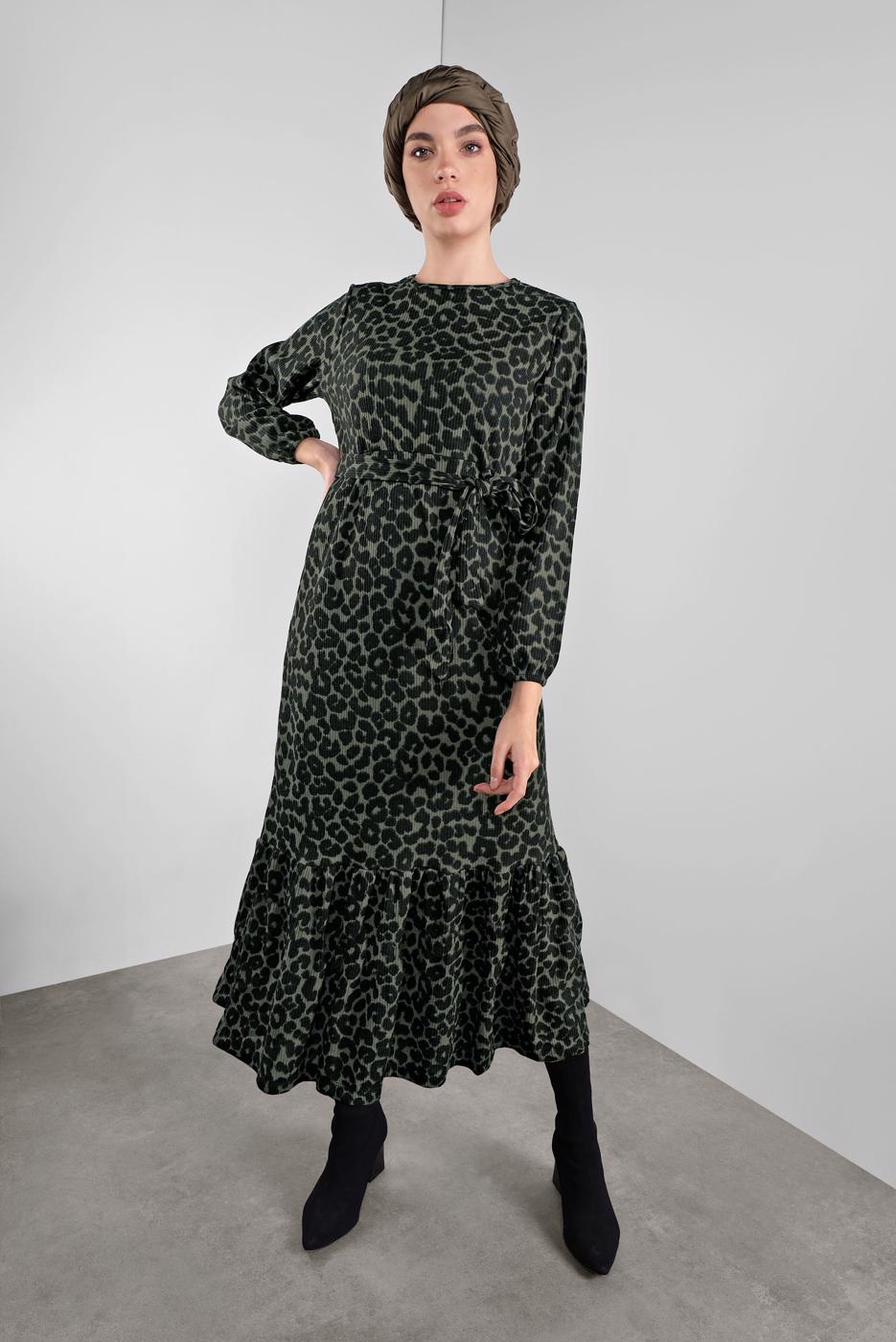 Tesettür giyim SİYAH DESENLİ KUŞAKLI ELBİSE 5746 