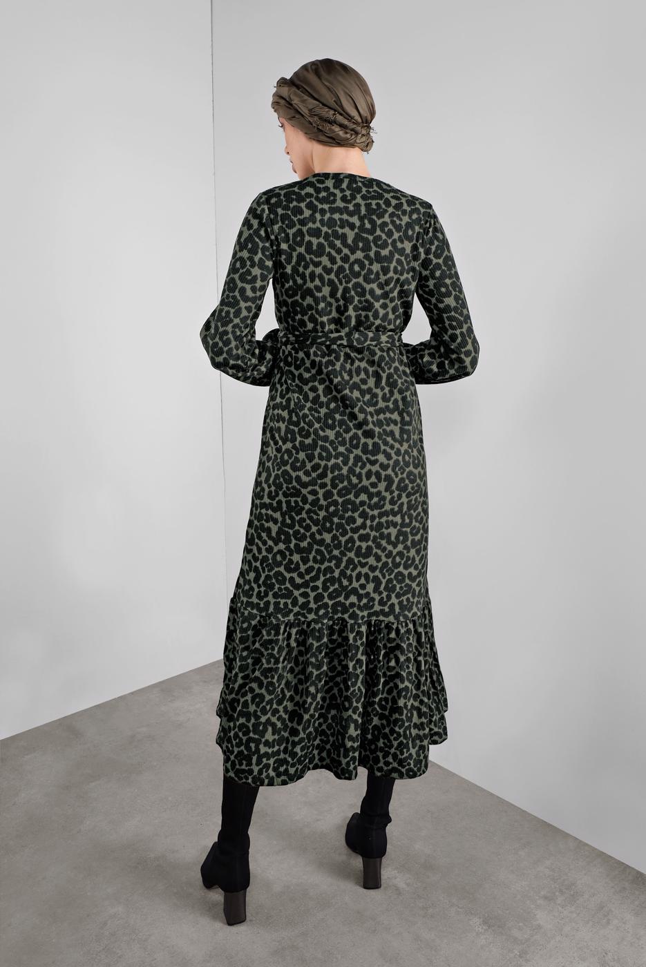 Tesettür giyim SİYAH DESENLİ KUŞAKLI ELBİSE 5746 