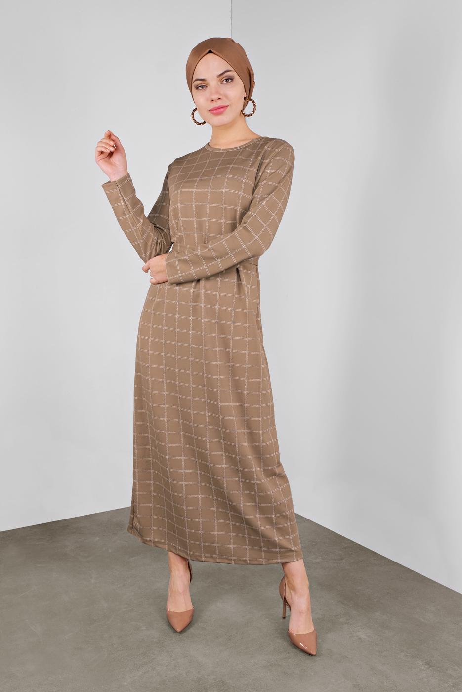 Tesettür giyim KAHVE BELİ KUŞAKLI KARELİ ELBİSE 7246