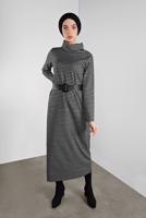 Tesettür giyim SİYAH BOĞAZLI KARELİ ELBİSE 9746 