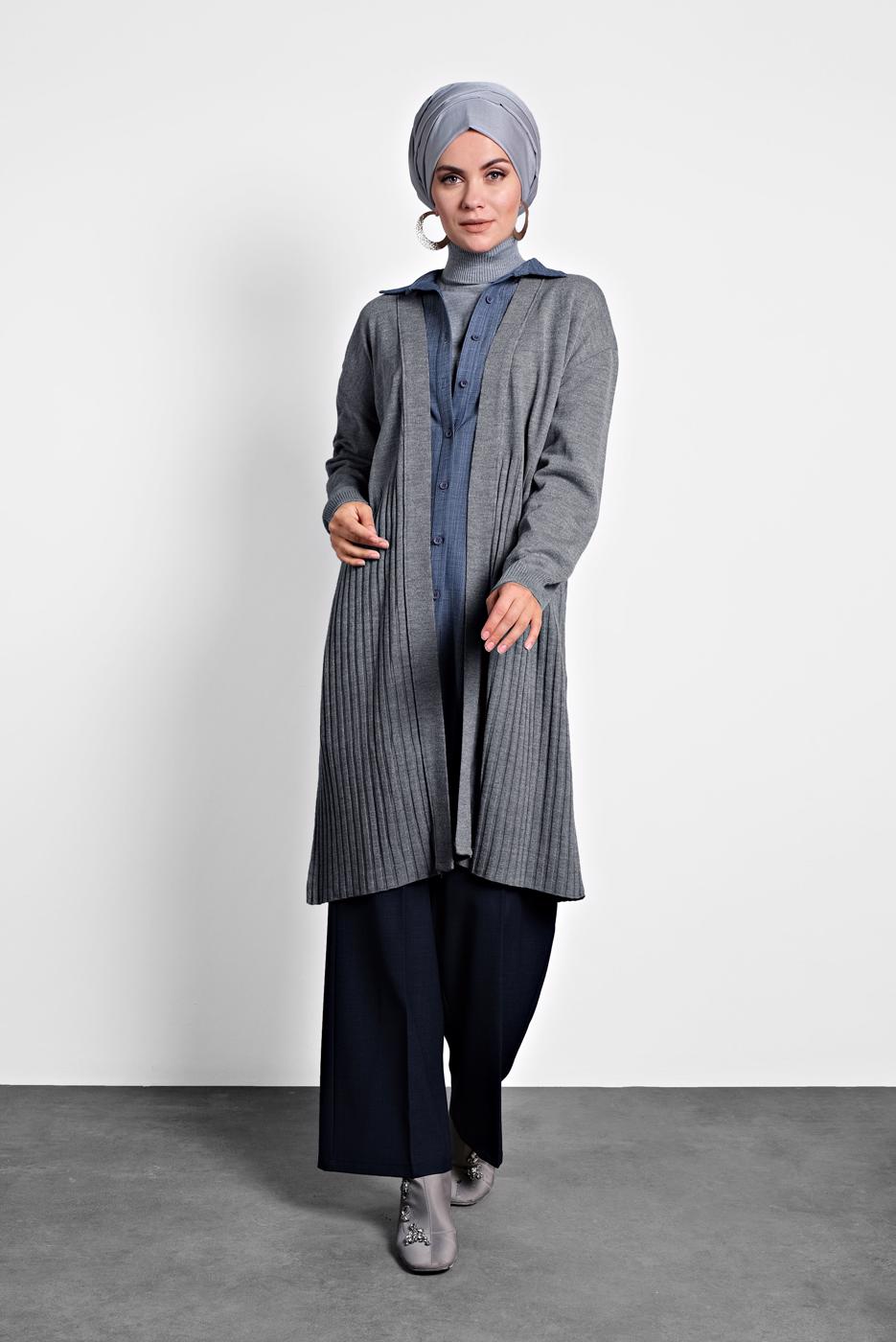 Tesettür giyim GRİ ALVİNA TRİKO HIRKA 40035 