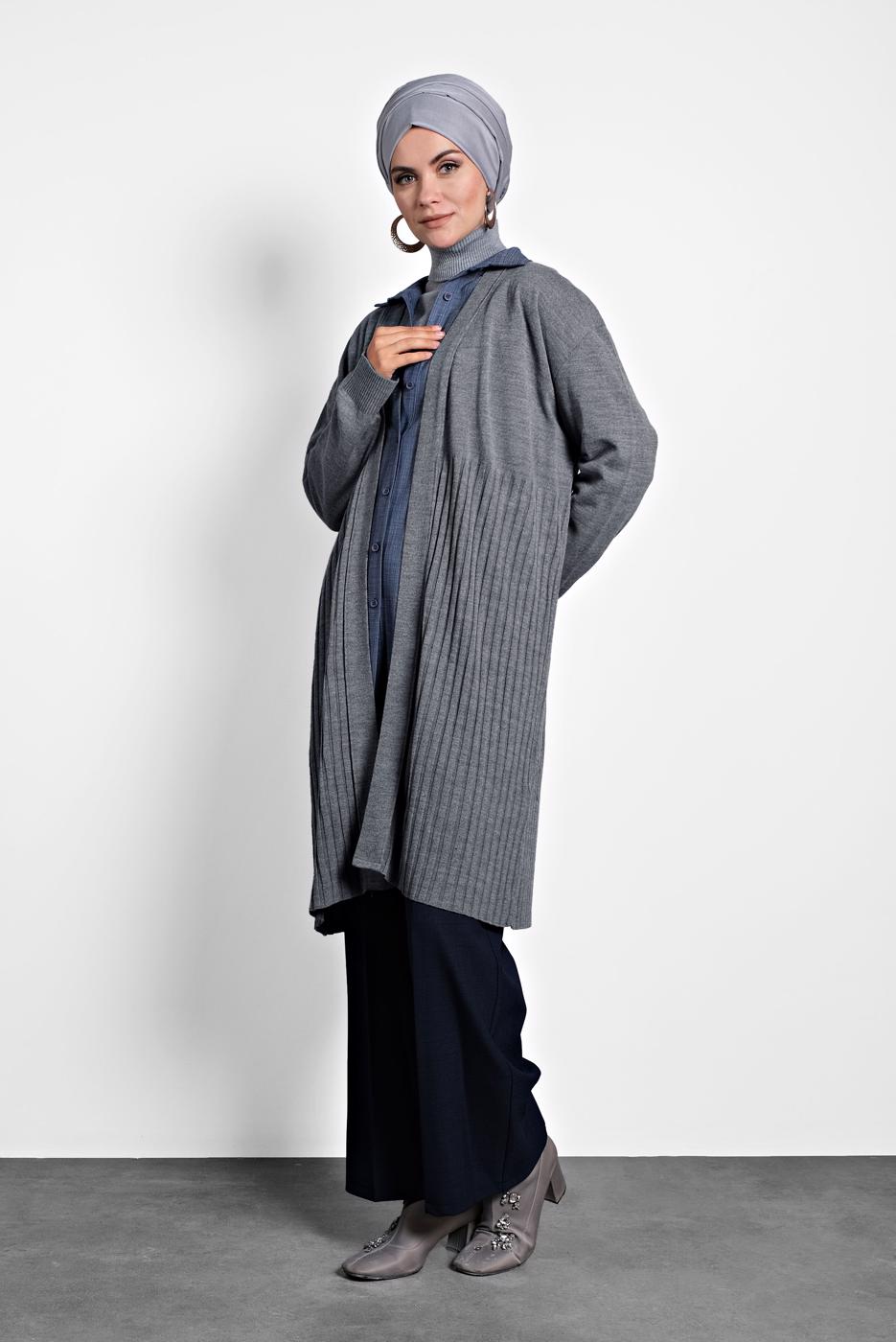 Tesettür giyim GRİ ALVİNA TRİKO HIRKA 40035 
