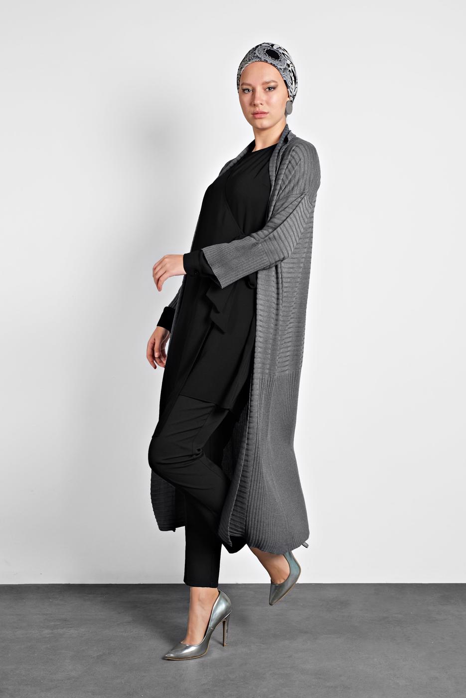 Tesettür giyim GRİ ALVİNA TRİKO HIRKA 40040 