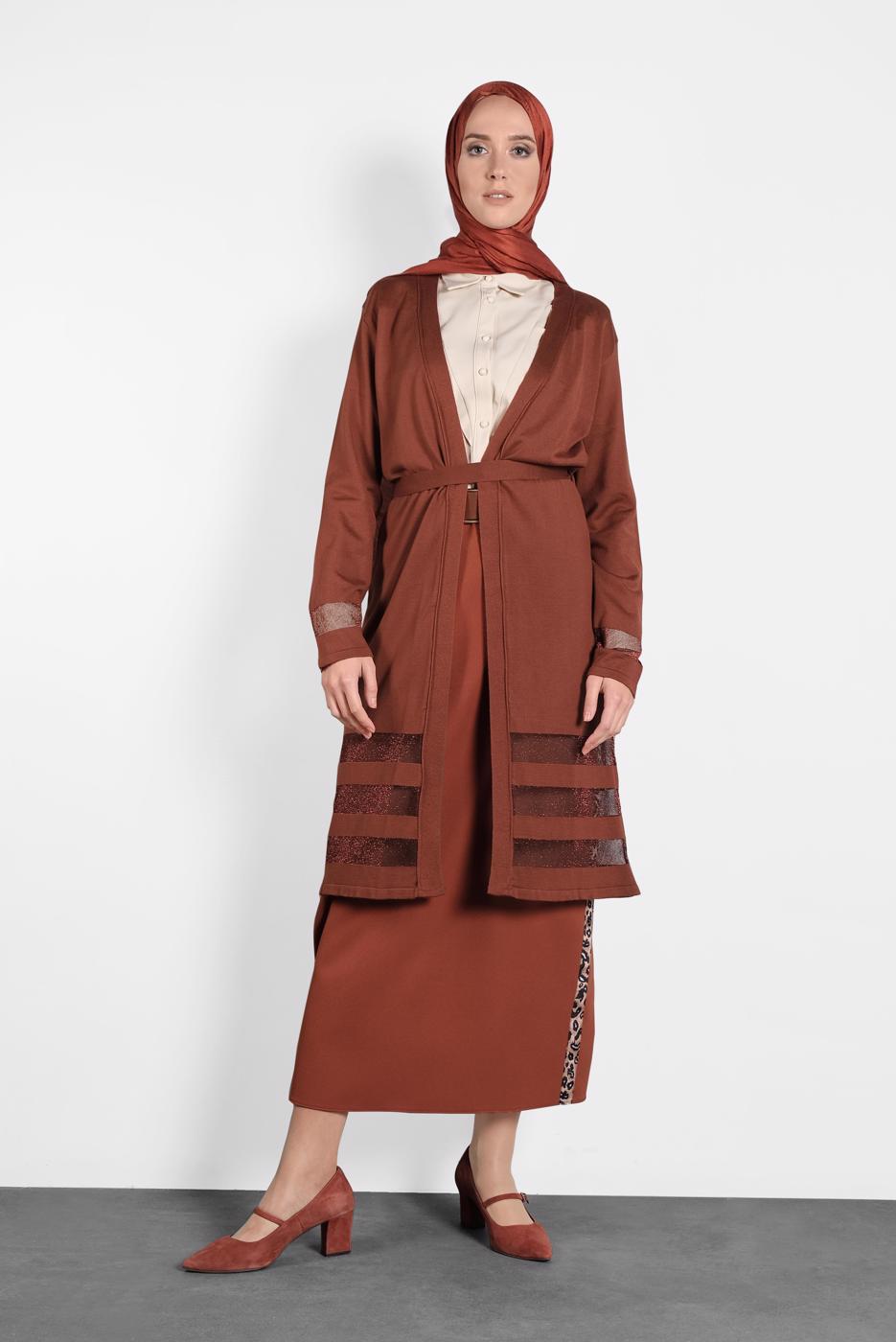 Tesettür giyim KAHVE ALVİNA KUŞAKLI TRİKO HIRKA 40050	