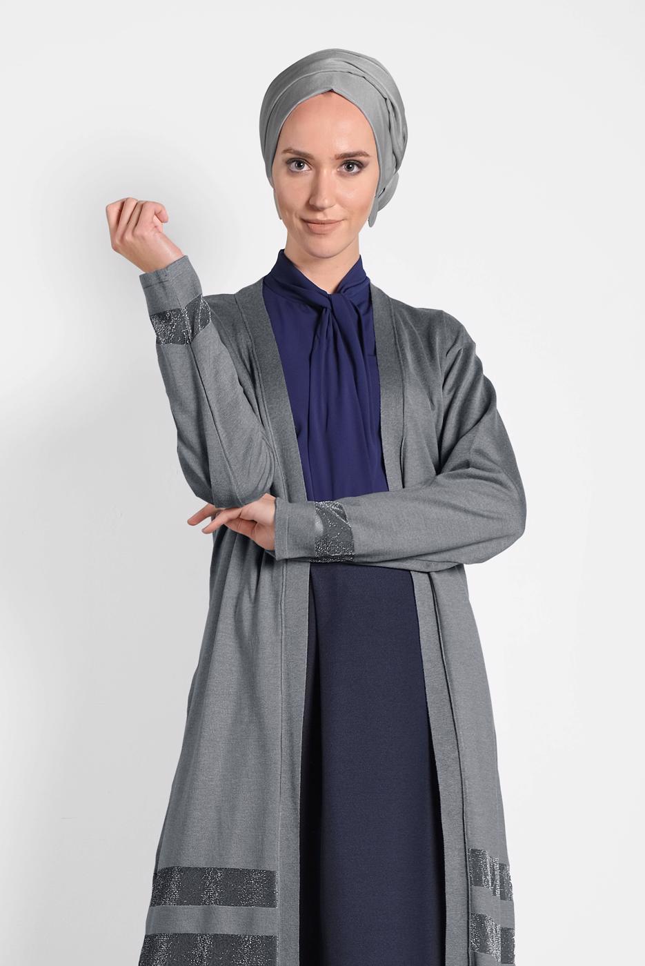 Tesettür giyim GRİ ALVİNA KUŞAKLI TRİKO HIRKA 40050	