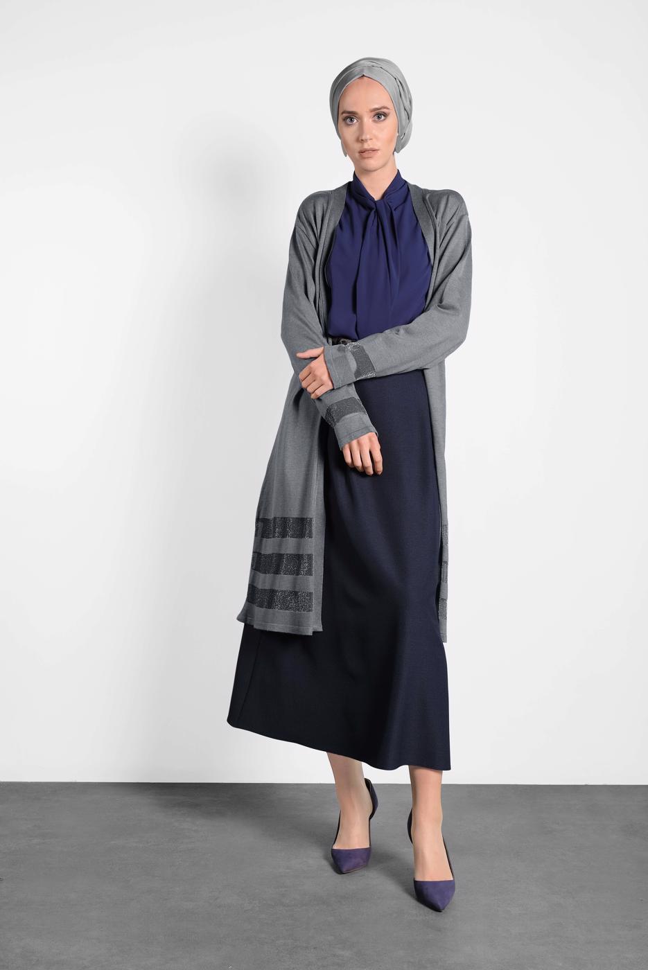 Tesettür giyim GRİ ALVİNA KUŞAKLI TRİKO HIRKA 40050	