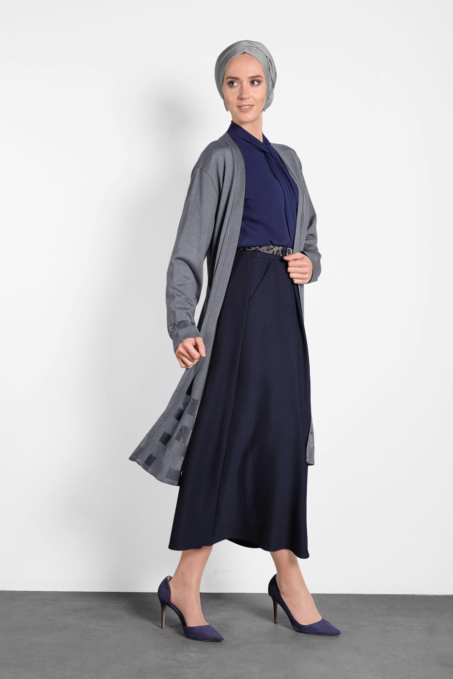 Tesettür giyim GRİ ALVİNA KUŞAKLI TRİKO HIRKA 40050	