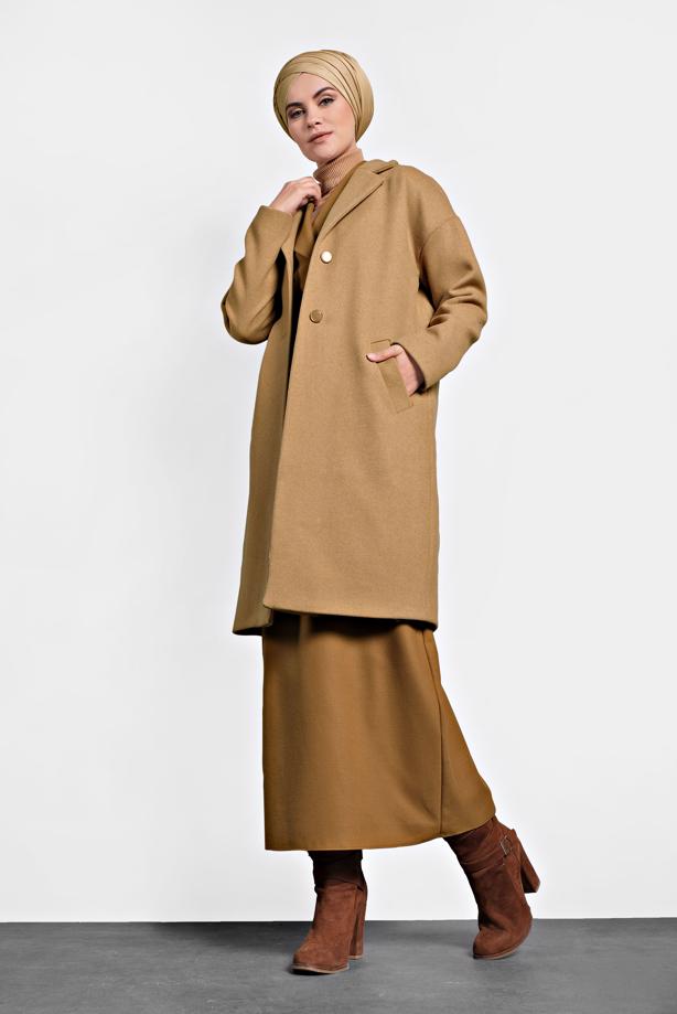 Tesettür giyim  ALVİNA DÜĞMELİ CEPLİ KAŞE KABAN 90005	 - TRENDTESETTÜR