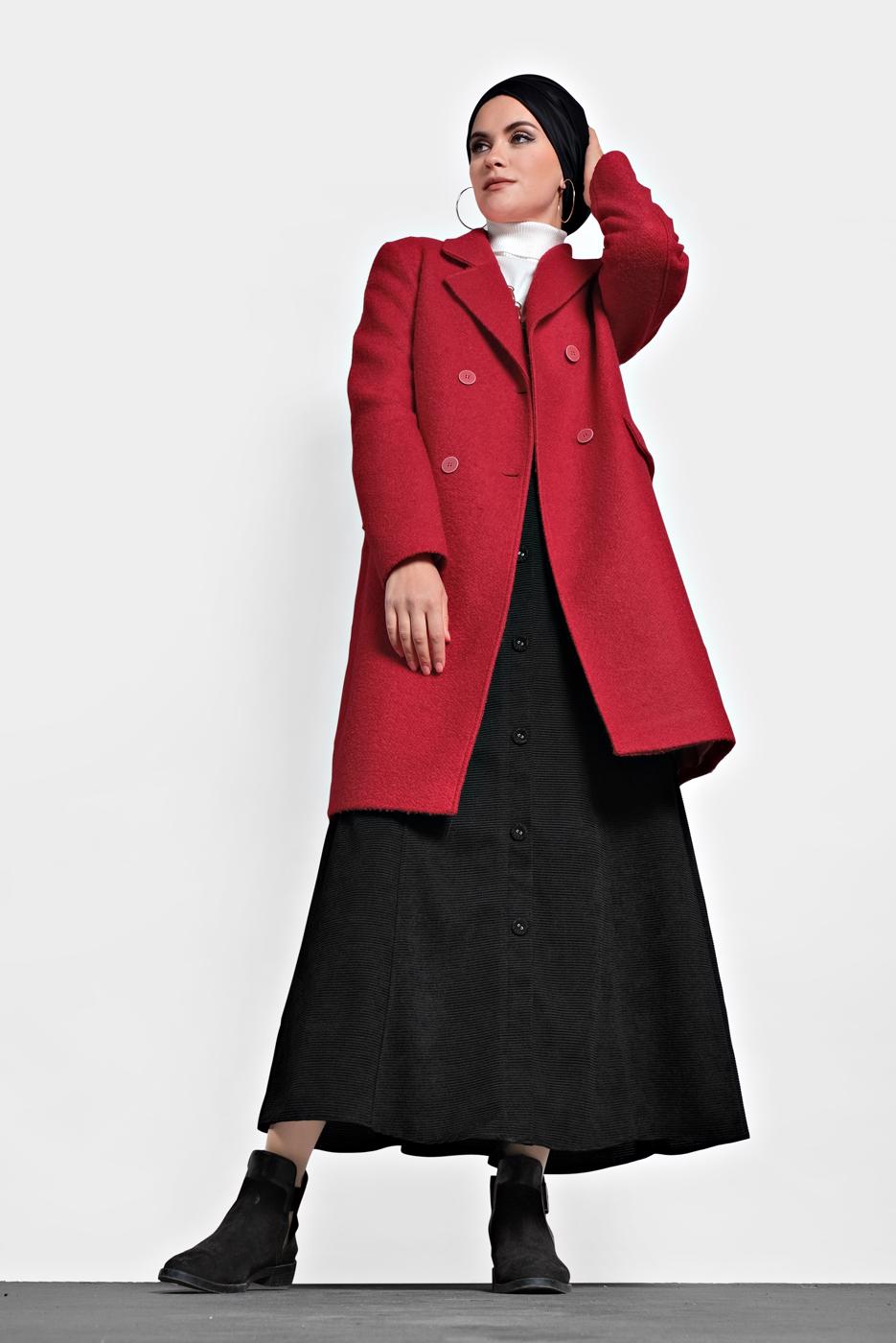 Tesettür giyim KIRMIZI ALVİNA DÜĞMELİ KLASİK KABAN 90026 