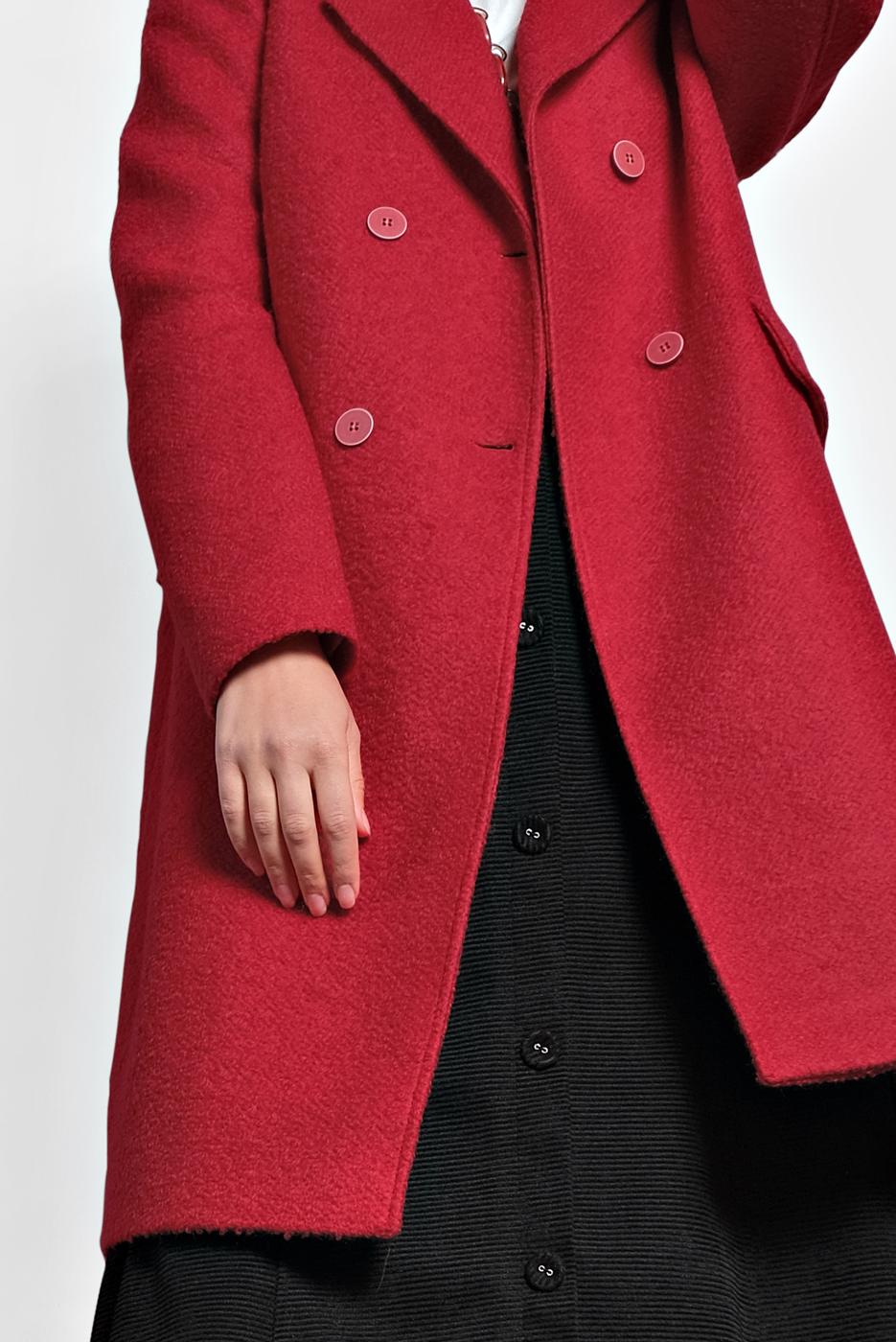 Tesettür giyim KIRMIZI ALVİNA DÜĞMELİ KLASİK KABAN 90026 