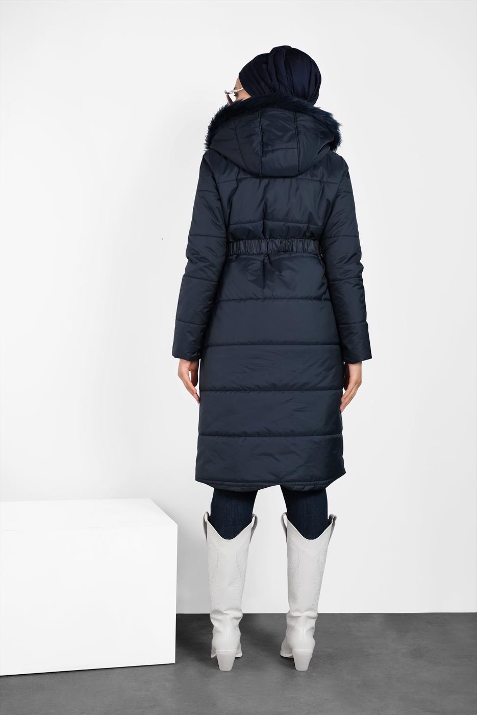 Tesettür giyim LACİVERT ALVİNA KAPÜŞONLU ŞİŞME KABAN 90068