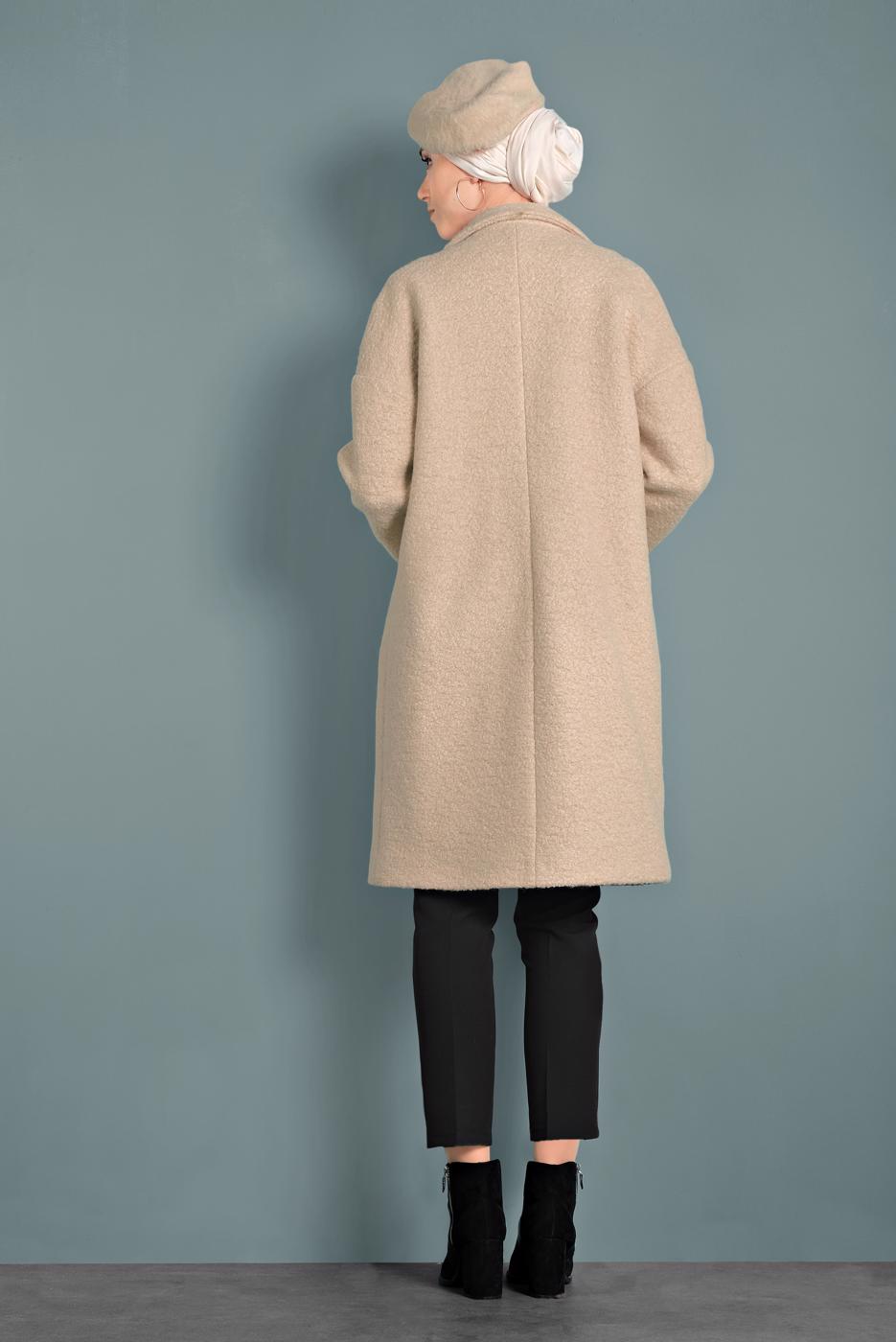 Tesettür giyim BEJ ALVİNA KLASİK DÜĞMELİ KABAN 90073