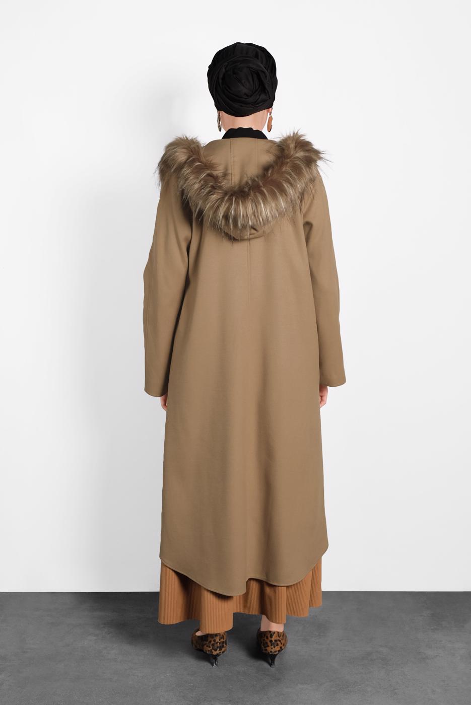 Tesettür giyim KAHVE ALVİNA KAPÜŞONU KÜRKLÜ KABAN  90084   
