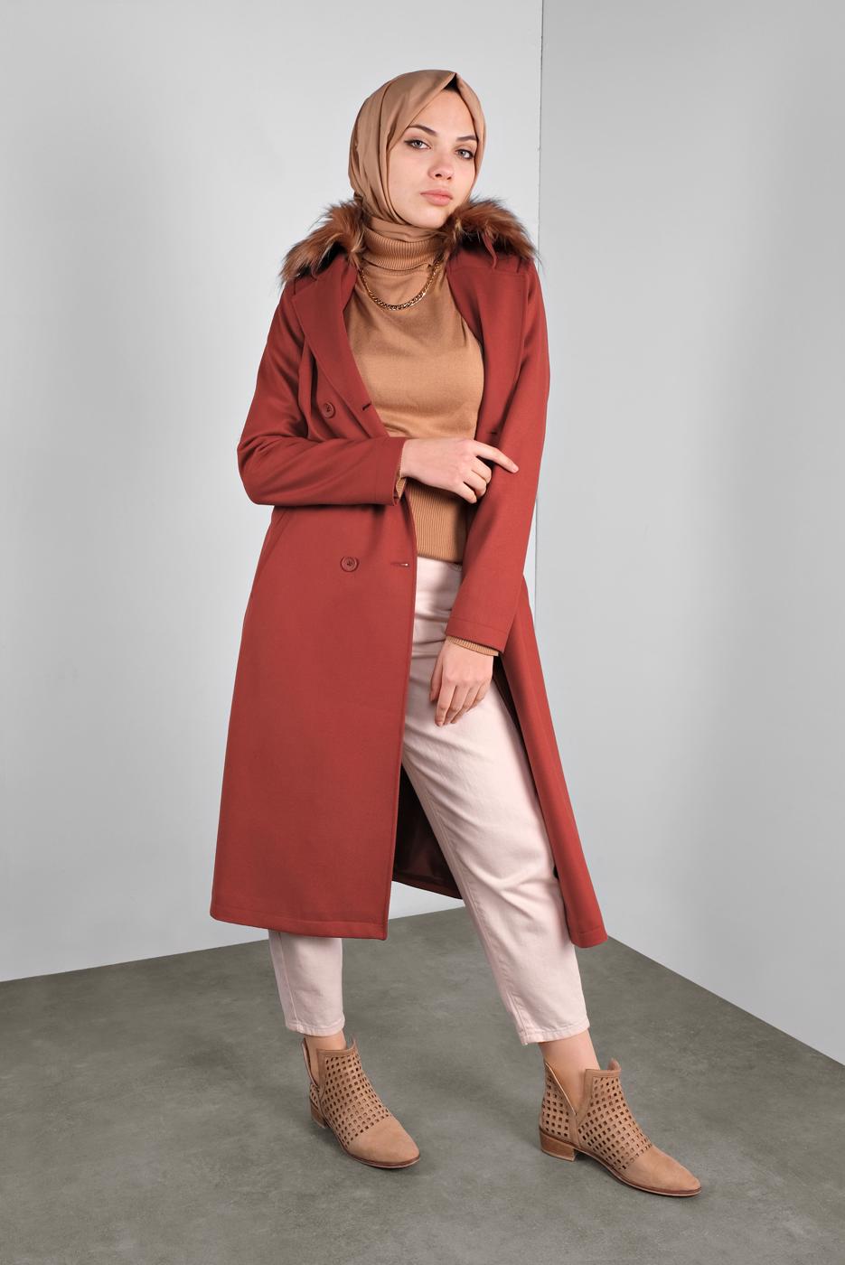 Tesettür giyim TURUNCU ALVİNA TRUVAKAR KOL KÜRKLÜ KABAN 90087